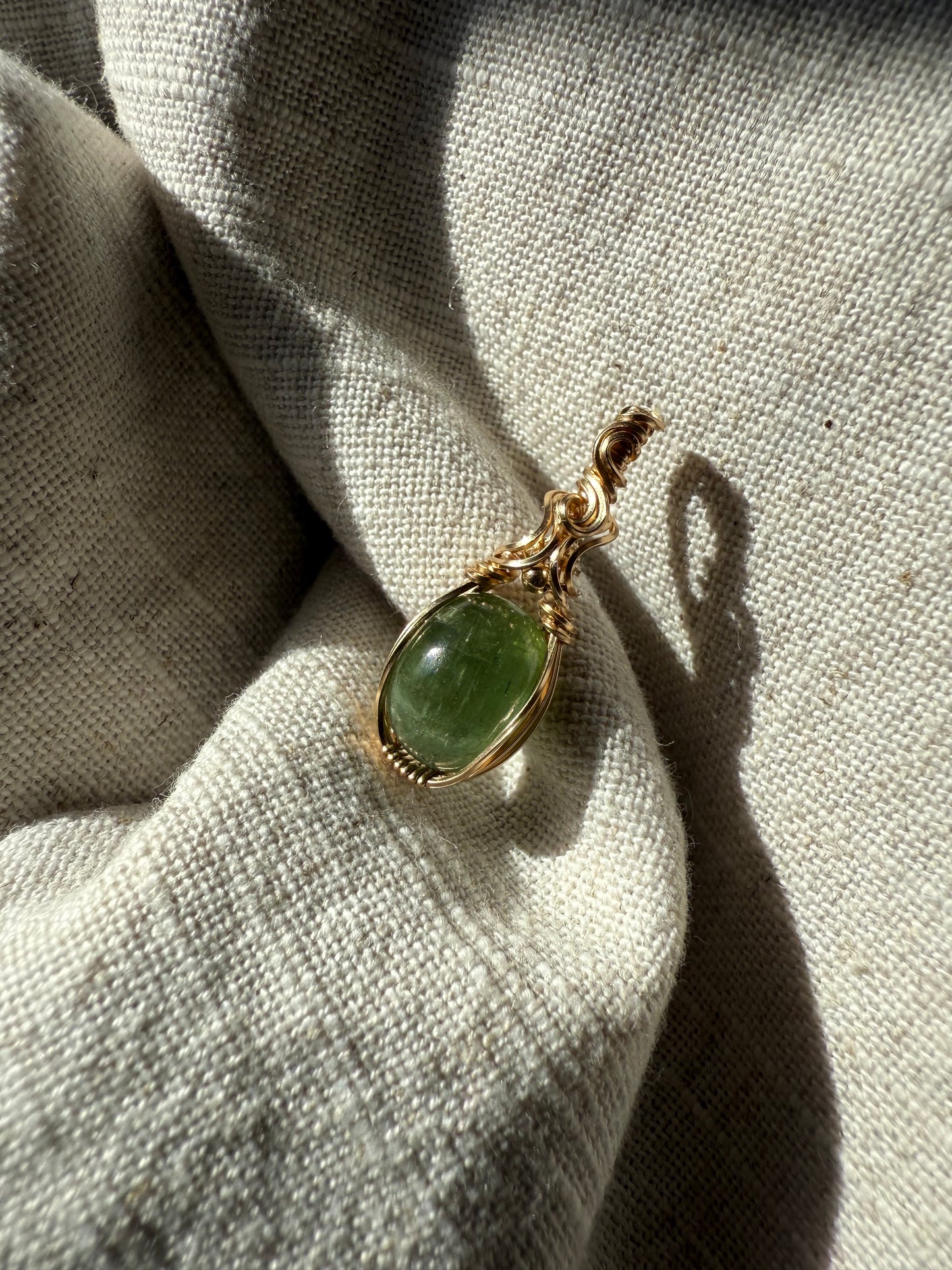 Cats Eye Green Tourmaline 7 Carats
